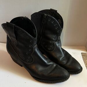 Lucky Brand Black Leather Ankle Booties